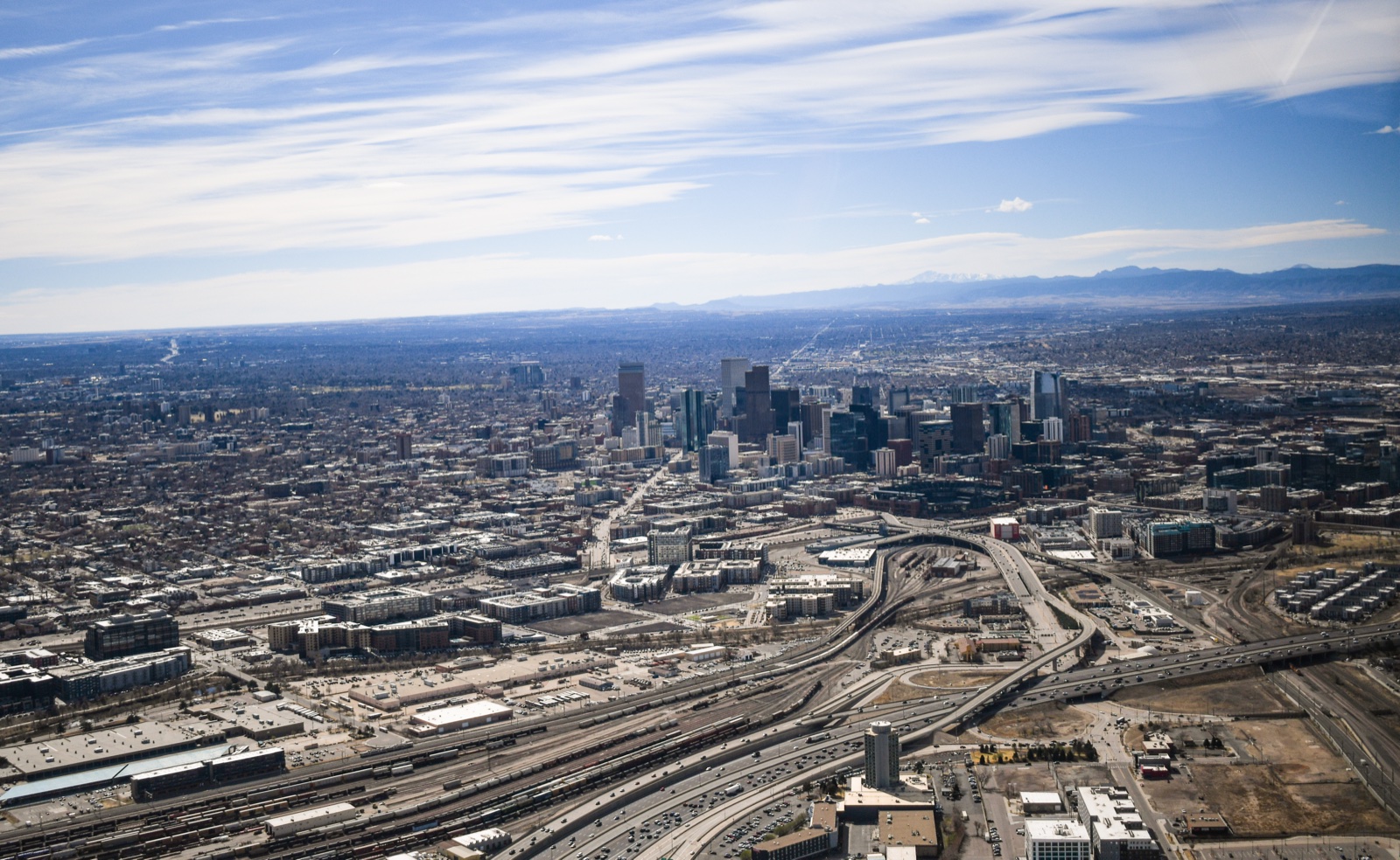 Light aircraft on the grass at Platte Valley Airpark